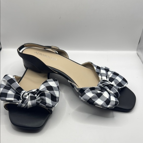 AEROSOLES downtime Black and White Sandals with Gingham Bow - Picture 5 of 7